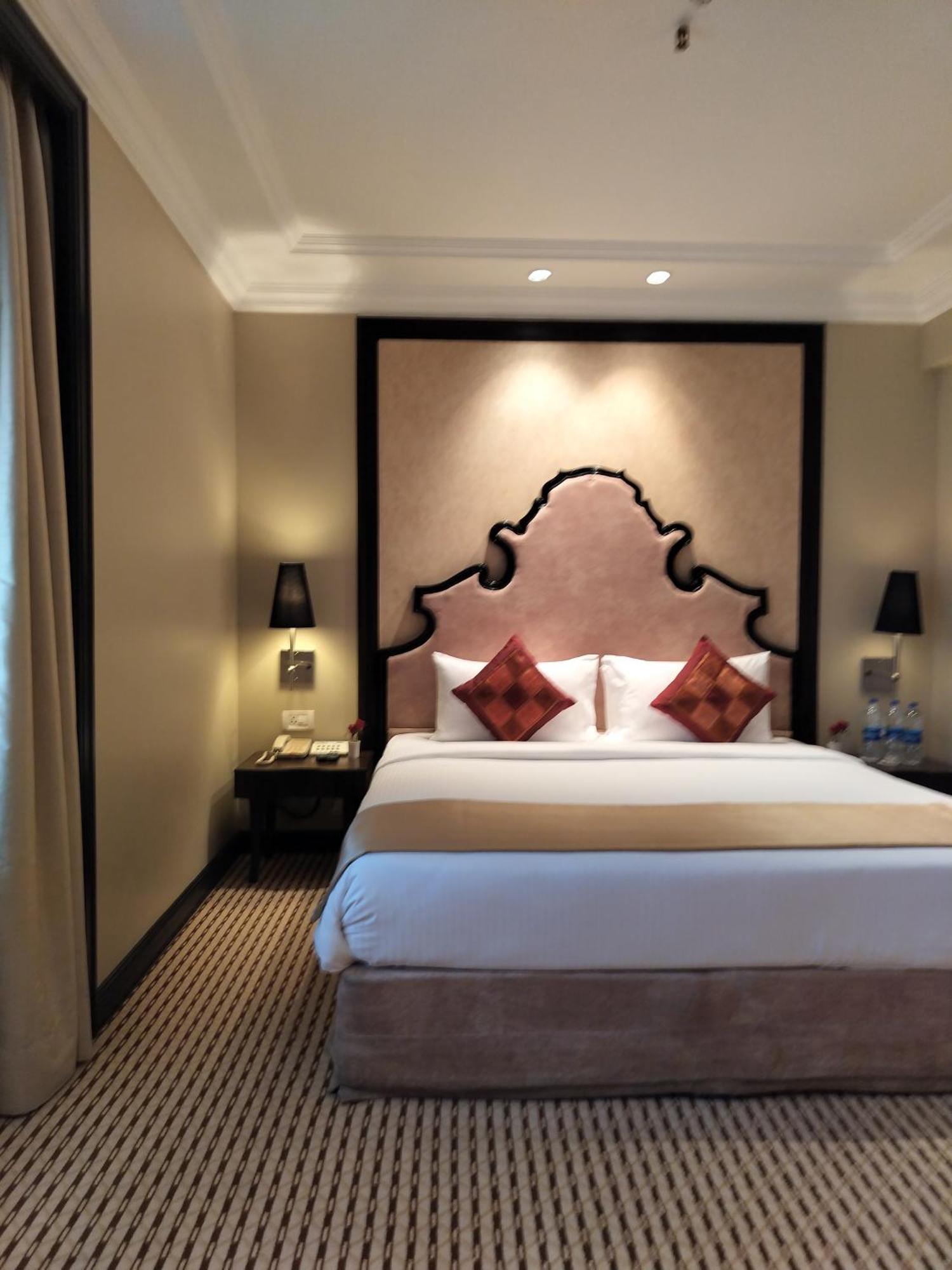 St. Mark'S Hotel Bangalore Bagian luar foto